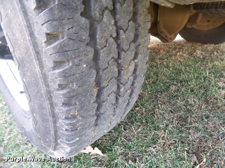 image for item DC7473 2002 Chevrolet Express 3500 Extended van