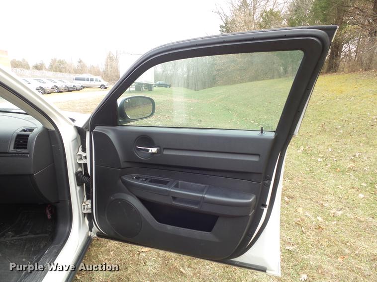image for item DC7474 2009 Dodge  Charger SE