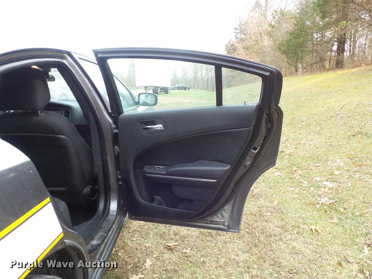 image for item DC7476 2013 Dodge Charger Police