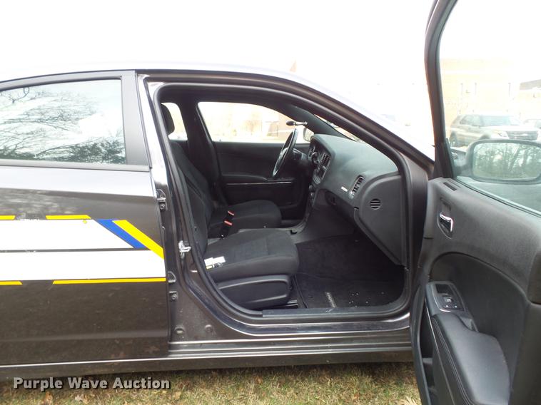 image for item DC7476 2013 Dodge Charger Police