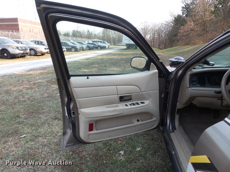 image for item DC7480 2008 Ford Crown Victoria Police Interceptor