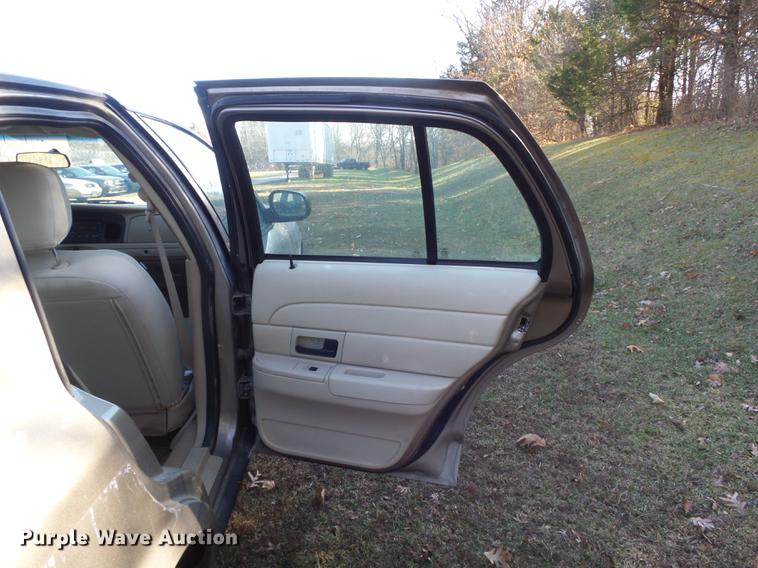 image for item DC7482 2009 Ford Crown Victoria Police Interceptor