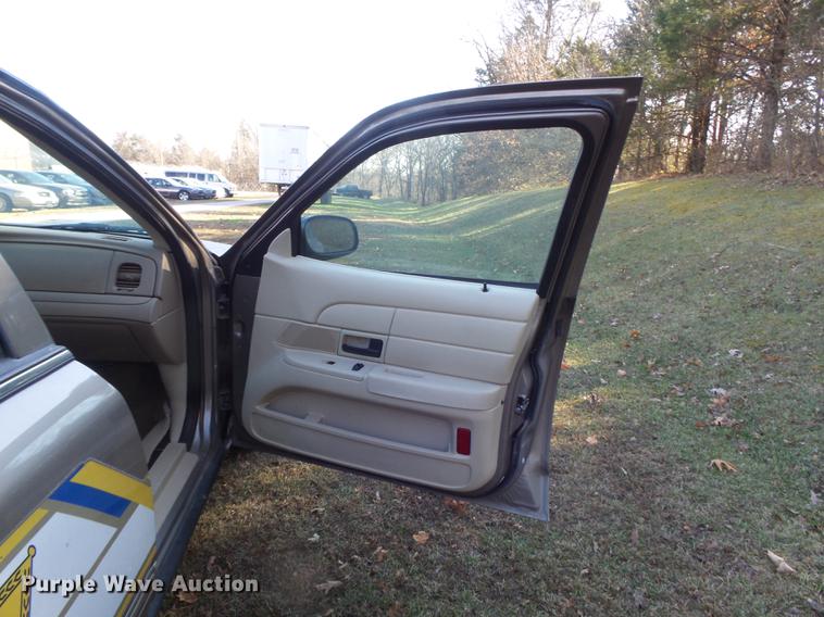 image for item DC7482 2009 Ford Crown Victoria Police Interceptor