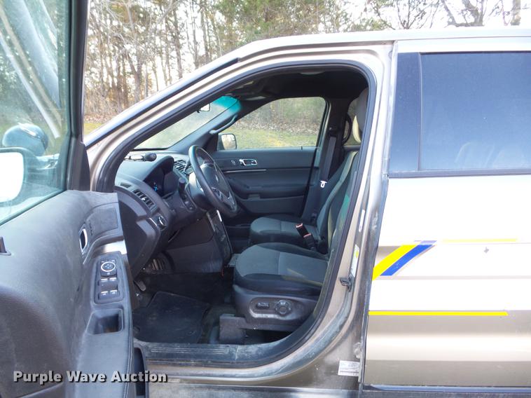 image for item DC7483 2014 Ford Explorer Police SUV