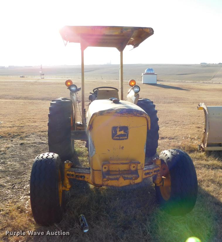 image for item DC8427 John Deere 301-R tractor