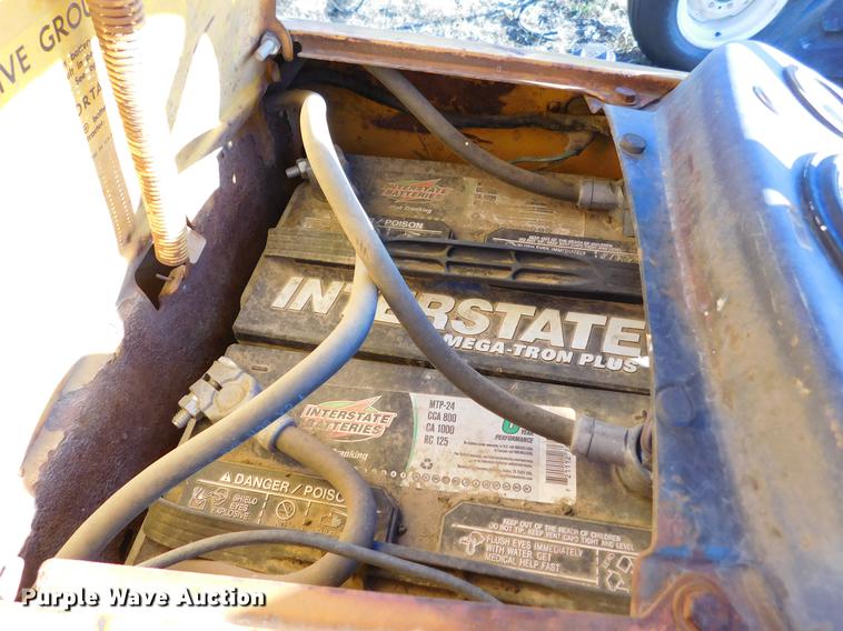 image for item DC8427 John Deere 301-R tractor