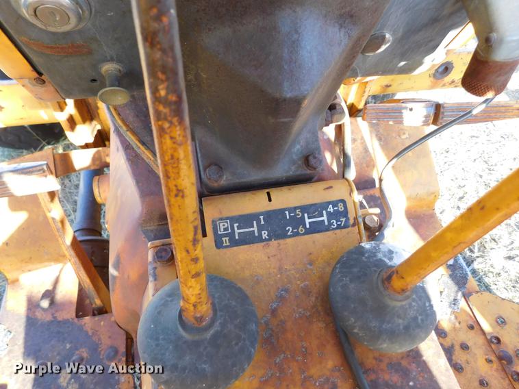 image for item DC8427 John Deere 301-R tractor