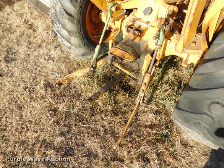 image for item DC8427 John Deere 301-R tractor