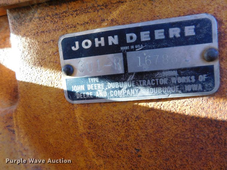 image for item DC8427 John Deere 301-R tractor