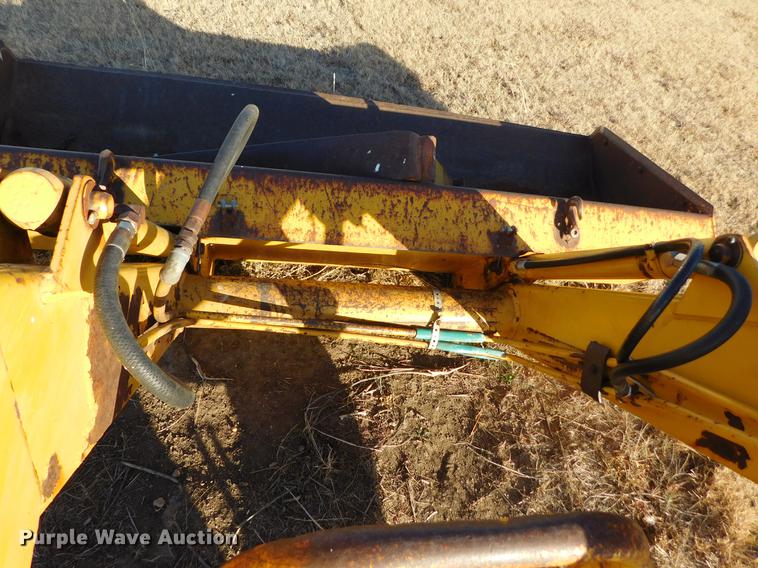 image for item DC8427 John Deere 301-R tractor