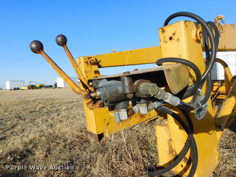 image for item DC8427 John Deere 301-R tractor