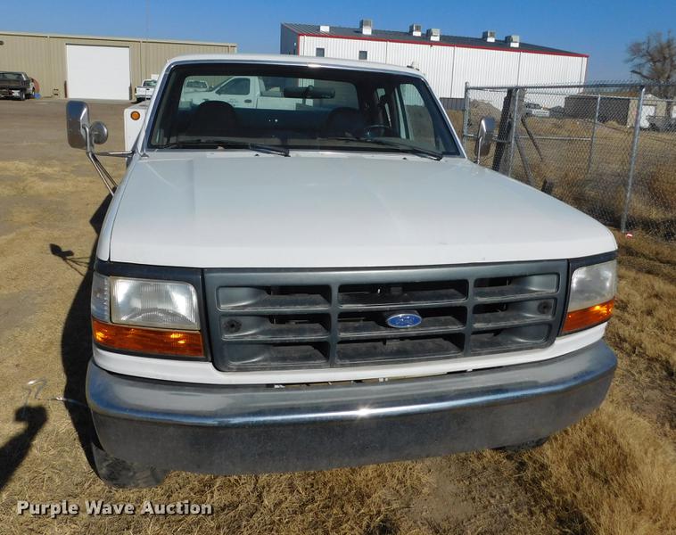 image for item DC8430 1996 Ford F250 XL SuperCab utility bed pickup truck