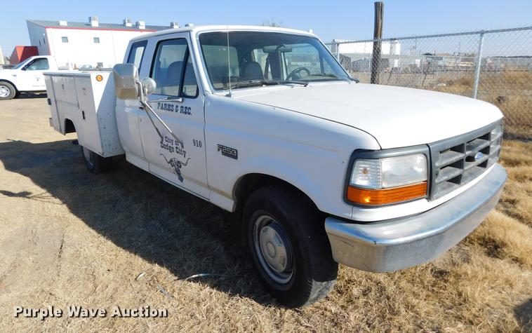 image for item DC8430 1996 Ford F250 XL SuperCab utility bed pickup truck