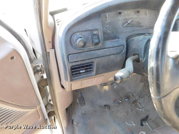 image for item DC8430 1996 Ford F250 XL SuperCab utility bed pickup truck