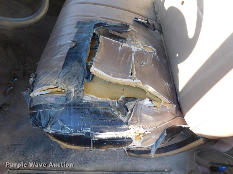 image for item DC8430 1996 Ford F250 XL SuperCab utility bed pickup truck