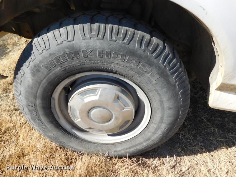 image for item DC8430 1996 Ford F250 XL SuperCab utility bed pickup truck