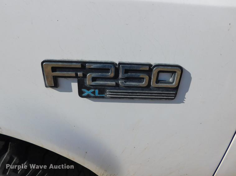 image for item DC8430 1996 Ford F250 XL SuperCab utility bed pickup truck