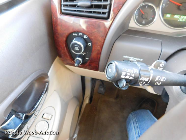 image for item DC8433 2006 Buick Rendezvous SUV