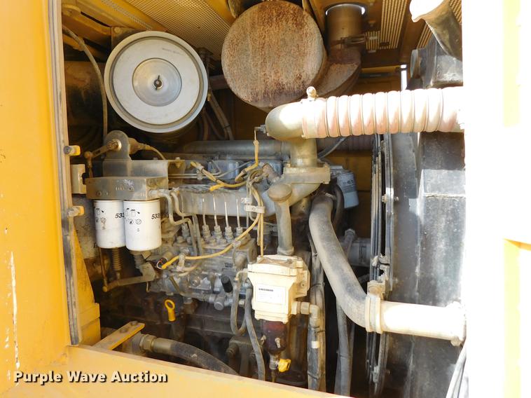 image for item DC8463 2005 John Deere 755C Series II track loader