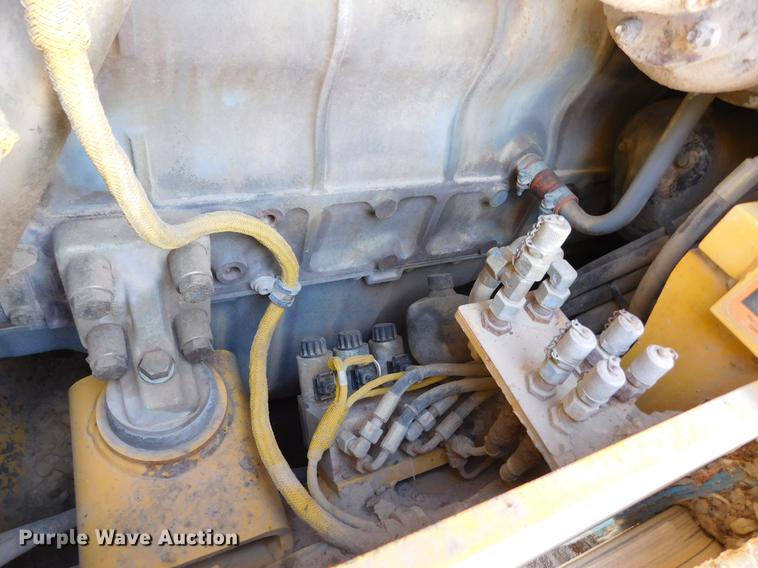 image for item DC8463 2005 John Deere 755C Series II track loader