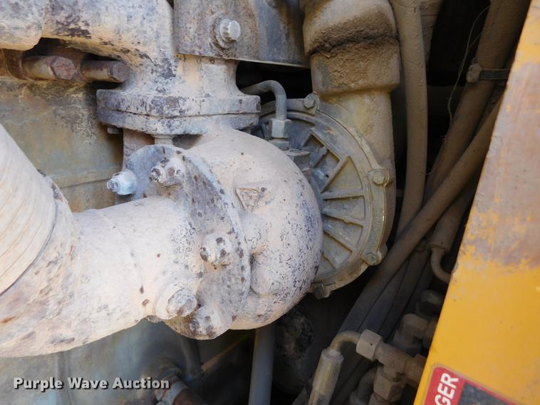 image for item DC8463 2005 John Deere 755C Series II track loader