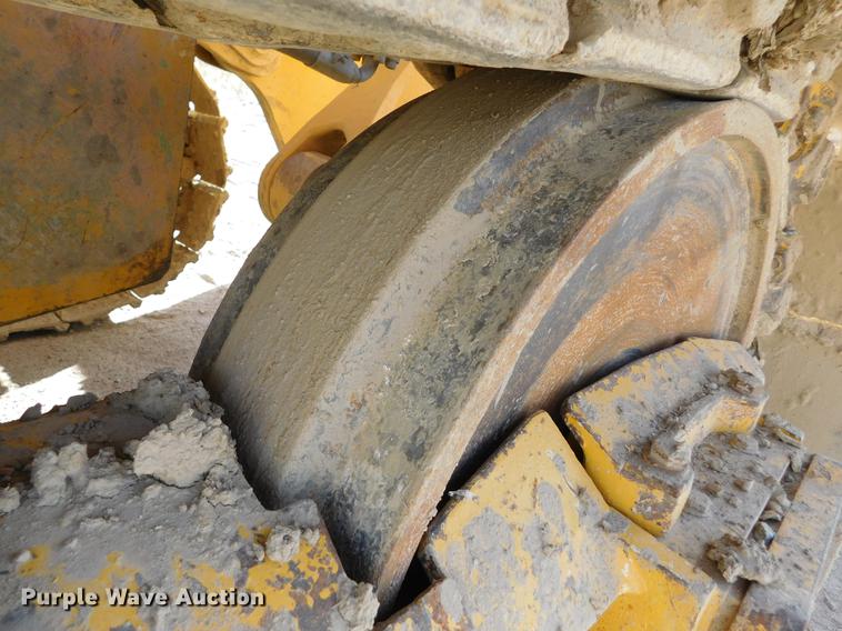 image for item DC8463 2005 John Deere 755C Series II track loader