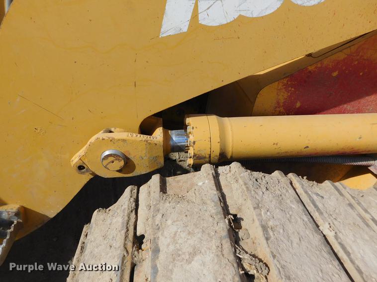 image for item DC8463 2005 John Deere 755C Series II track loader