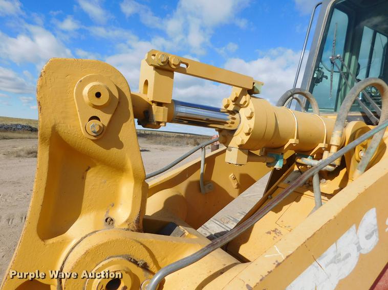 image for item DC8463 2005 John Deere 755C Series II track loader