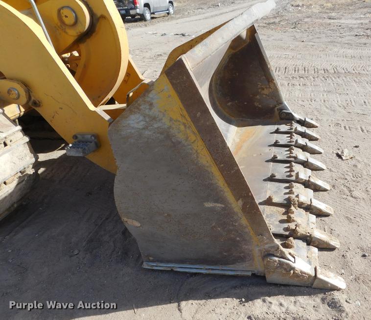 image for item DC8463 2005 John Deere 755C Series II track loader