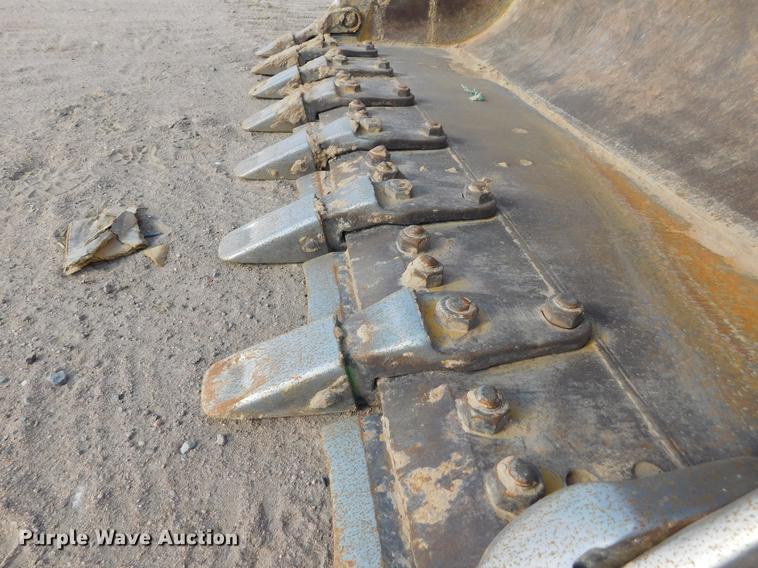 image for item DC8463 2005 John Deere 755C Series II track loader