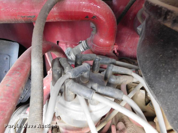 image for item DC8464 1986 Ford F700 fire truck