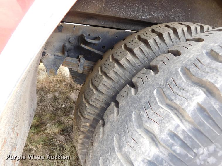 image for item DC8464 1986 Ford F700 fire truck