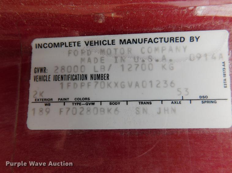 image for item DC8464 1986 Ford F700 fire truck