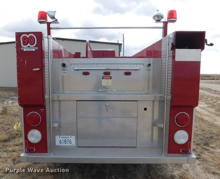 image for item DC8465 1991 Ford F800 fire truck