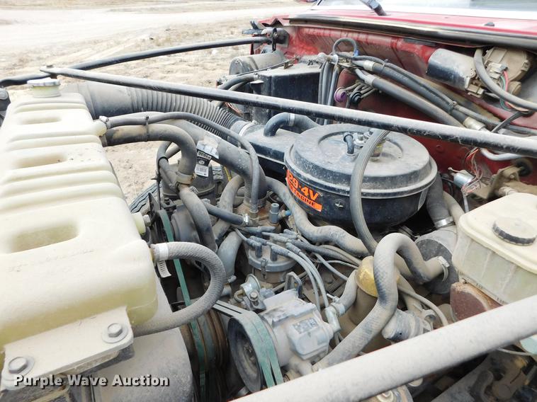 image for item DC8465 1991 Ford F800 fire truck