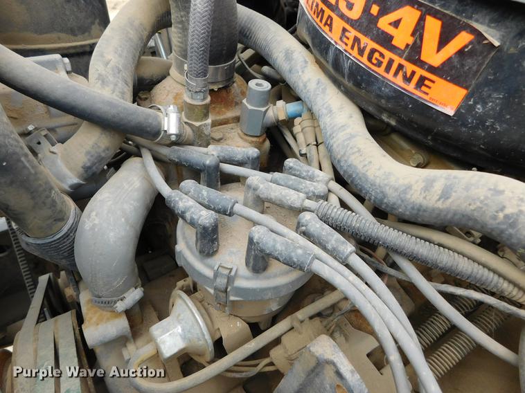 image for item DC8465 1991 Ford F800 fire truck