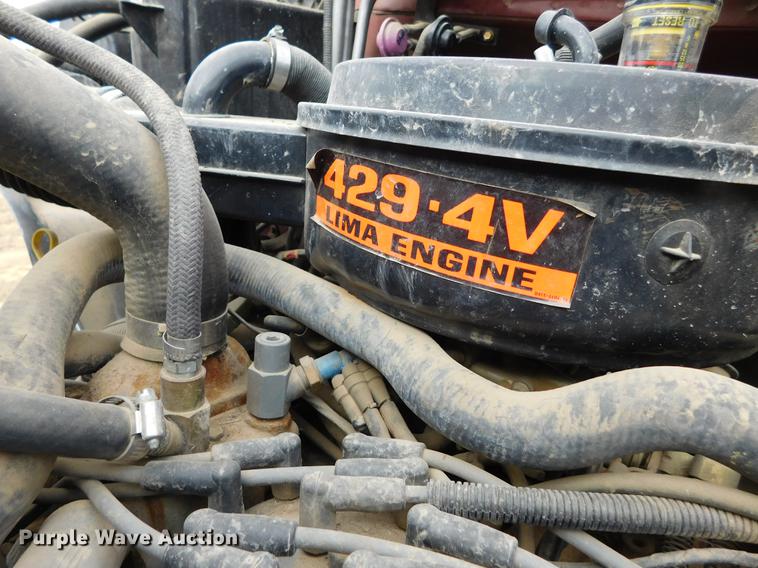 image for item DC8465 1991 Ford F800 fire truck