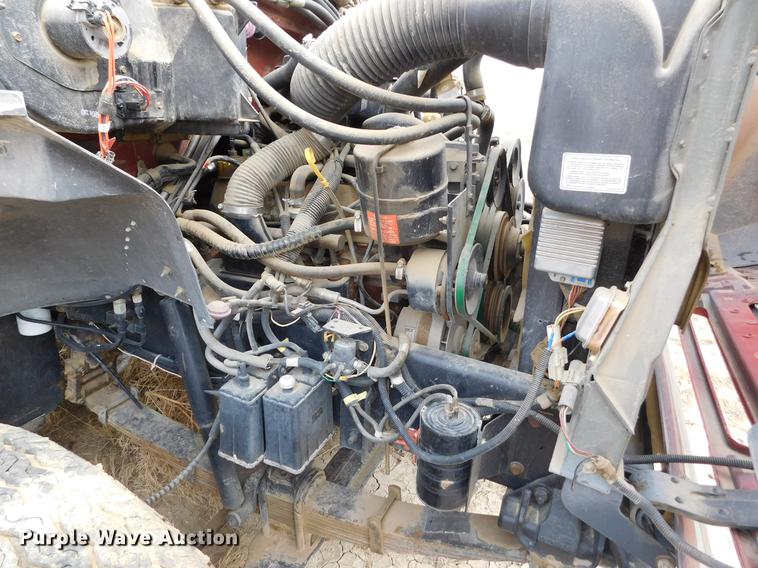 image for item DC8465 1991 Ford F800 fire truck