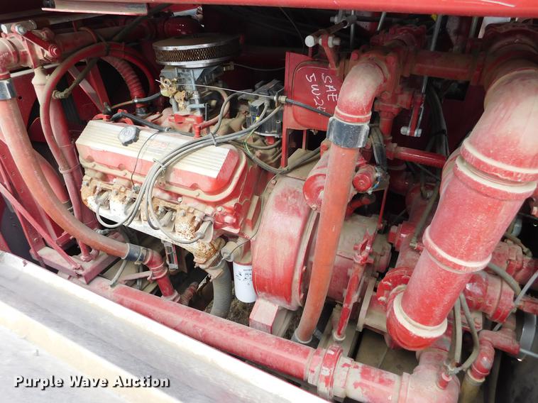 image for item DC8465 1991 Ford F800 fire truck