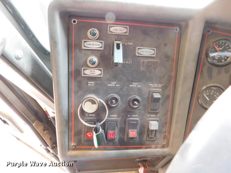 image for item DC8468 1995 Emergency One fire truck