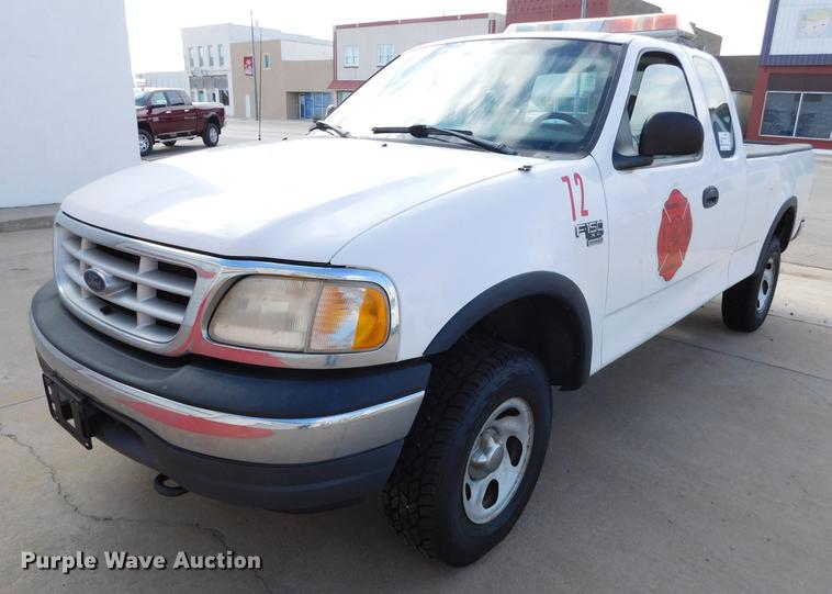 image for item DC8469 1999 Ford F150 XLT SuperCab pickup truck