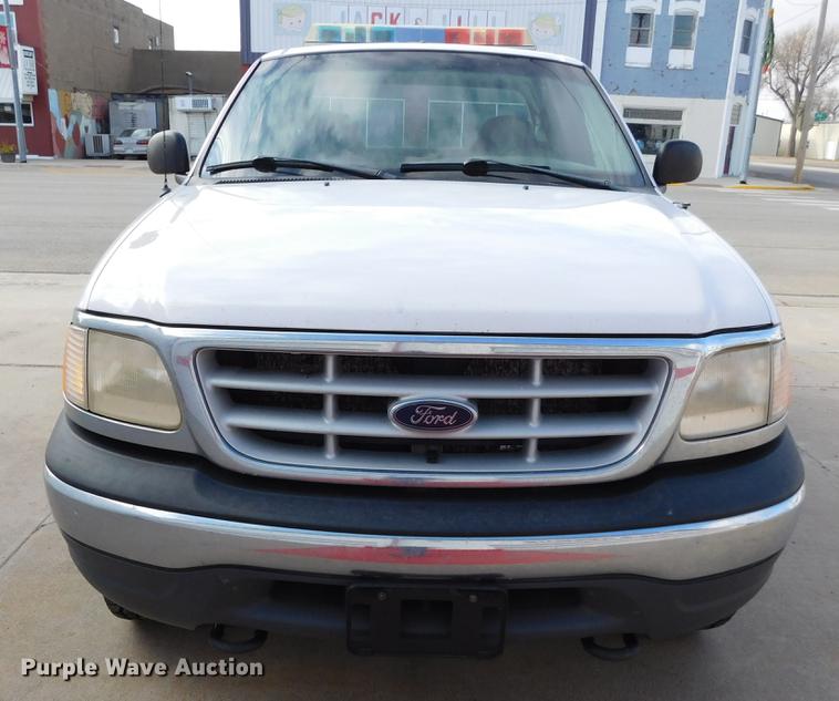 image for item DC8469 1999 Ford F150 XLT SuperCab pickup truck