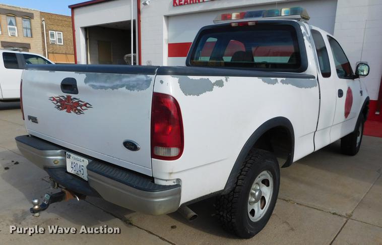 image for item DC8469 1999 Ford F150 XLT SuperCab pickup truck