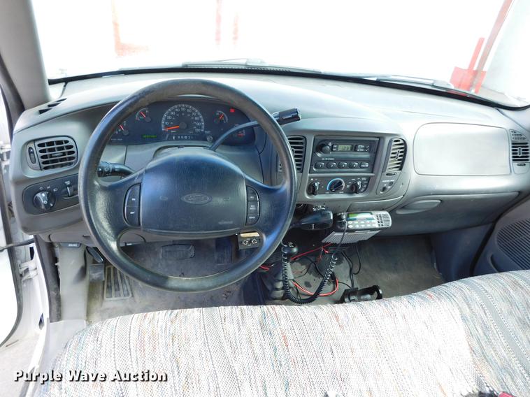 image for item DC8469 1999 Ford F150 XLT SuperCab pickup truck