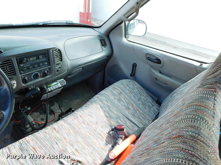 image for item DC8469 1999 Ford F150 XLT SuperCab pickup truck