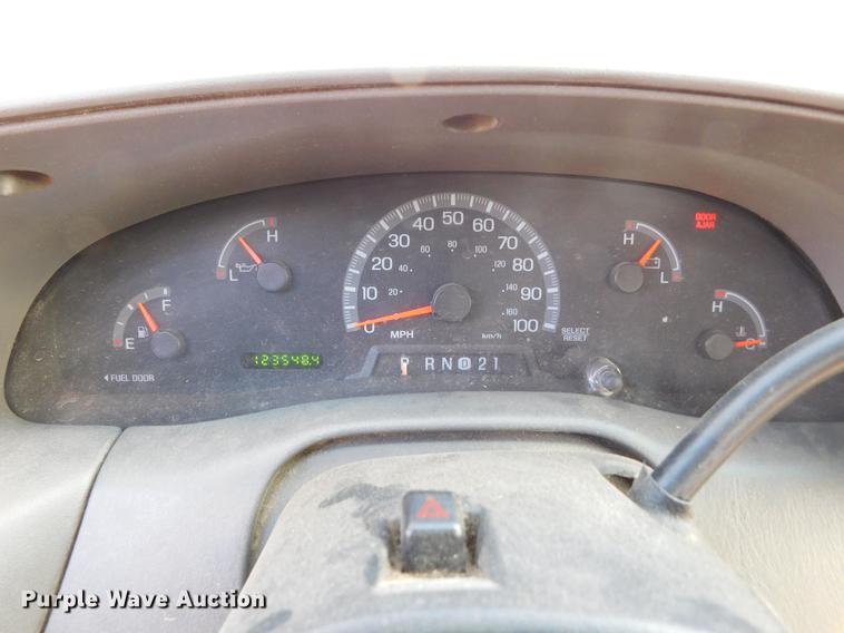 image for item DC8469 1999 Ford F150 XLT SuperCab pickup truck