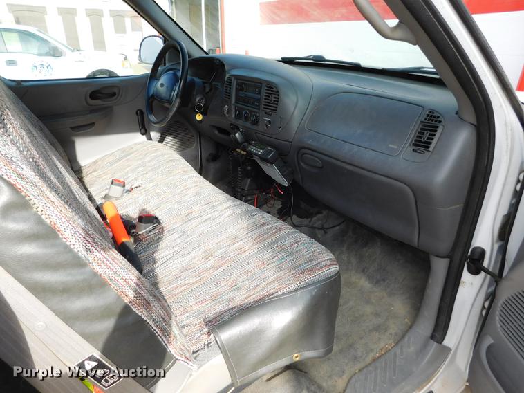image for item DC8469 1999 Ford F150 XLT SuperCab pickup truck
