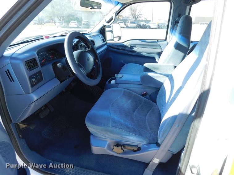 image for item DC8471 1999 Ford F250 Super Duty XLT Crew Cab pickup truck