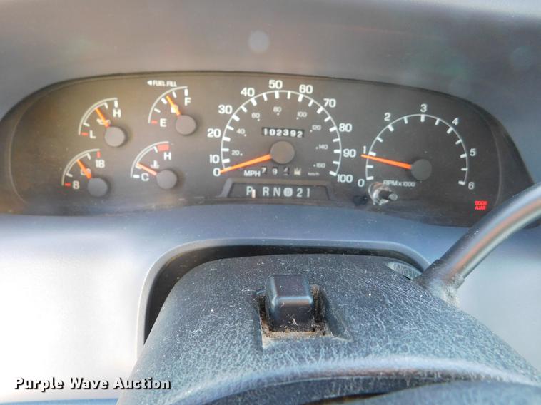 image for item DC8471 1999 Ford F250 Super Duty XLT Crew Cab pickup truck