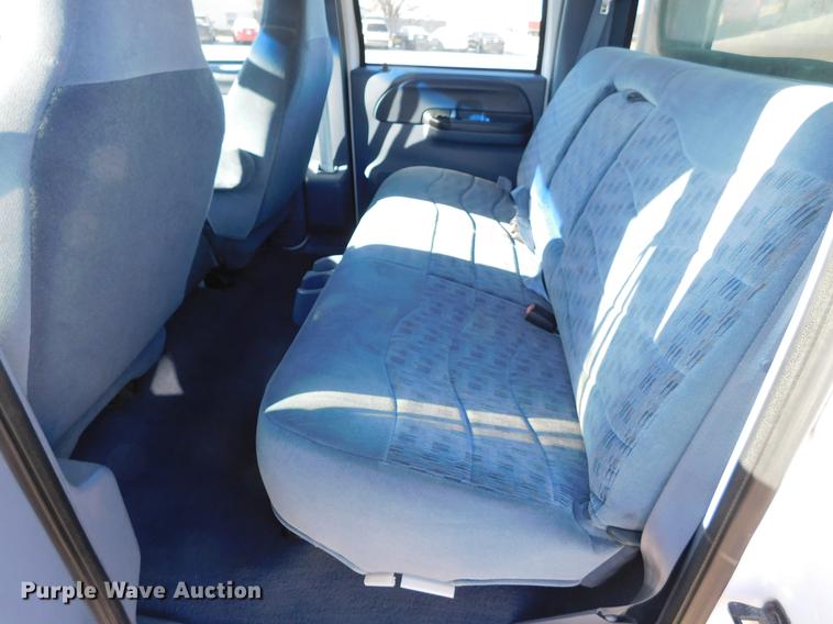 image for item DC8471 1999 Ford F250 Super Duty XLT Crew Cab pickup truck